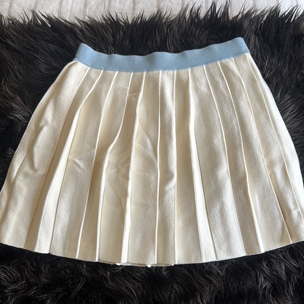 Michael Kors Cream Skirt with Blue Waistband